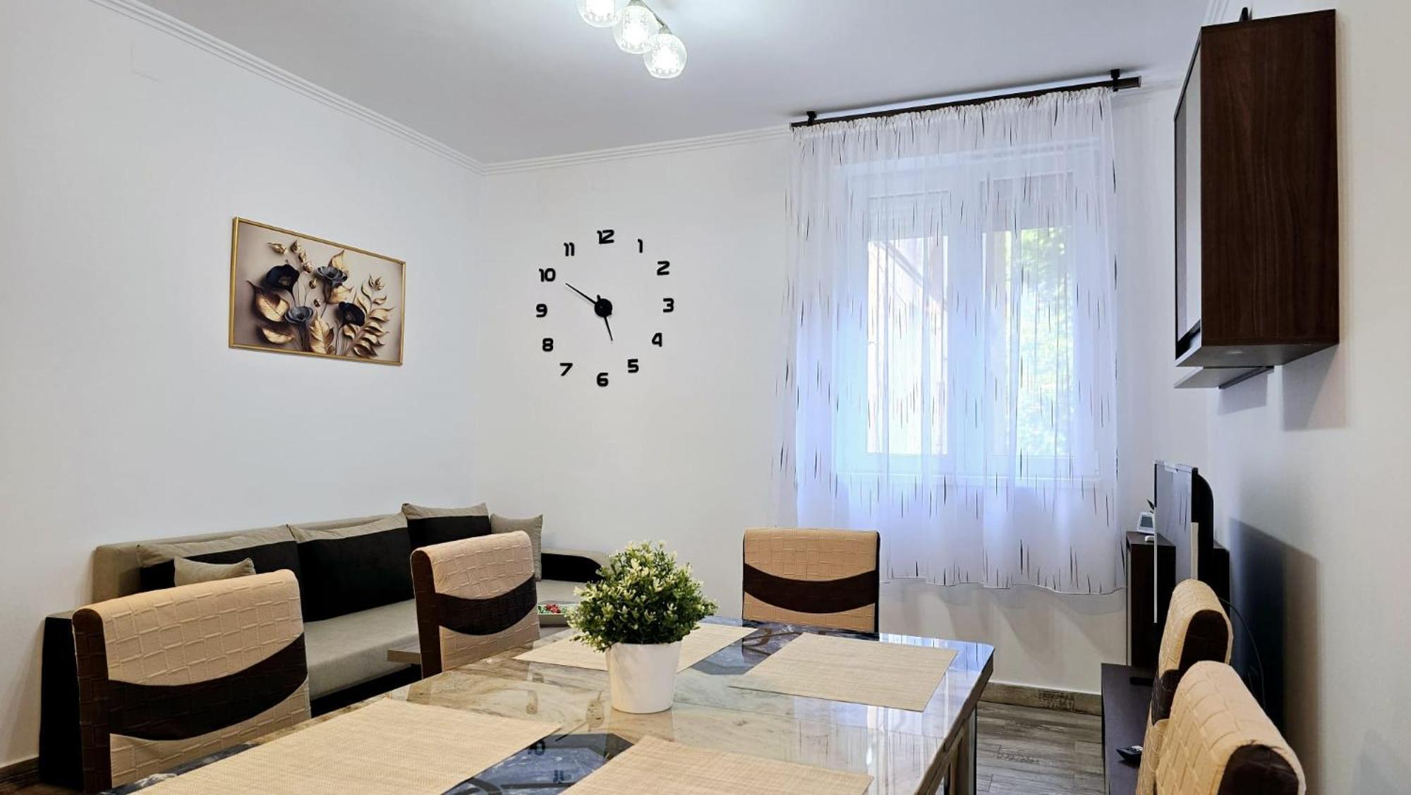 Apartament 3 Camere Hd ฮูเนโดอารา ภายนอก รูปภาพ