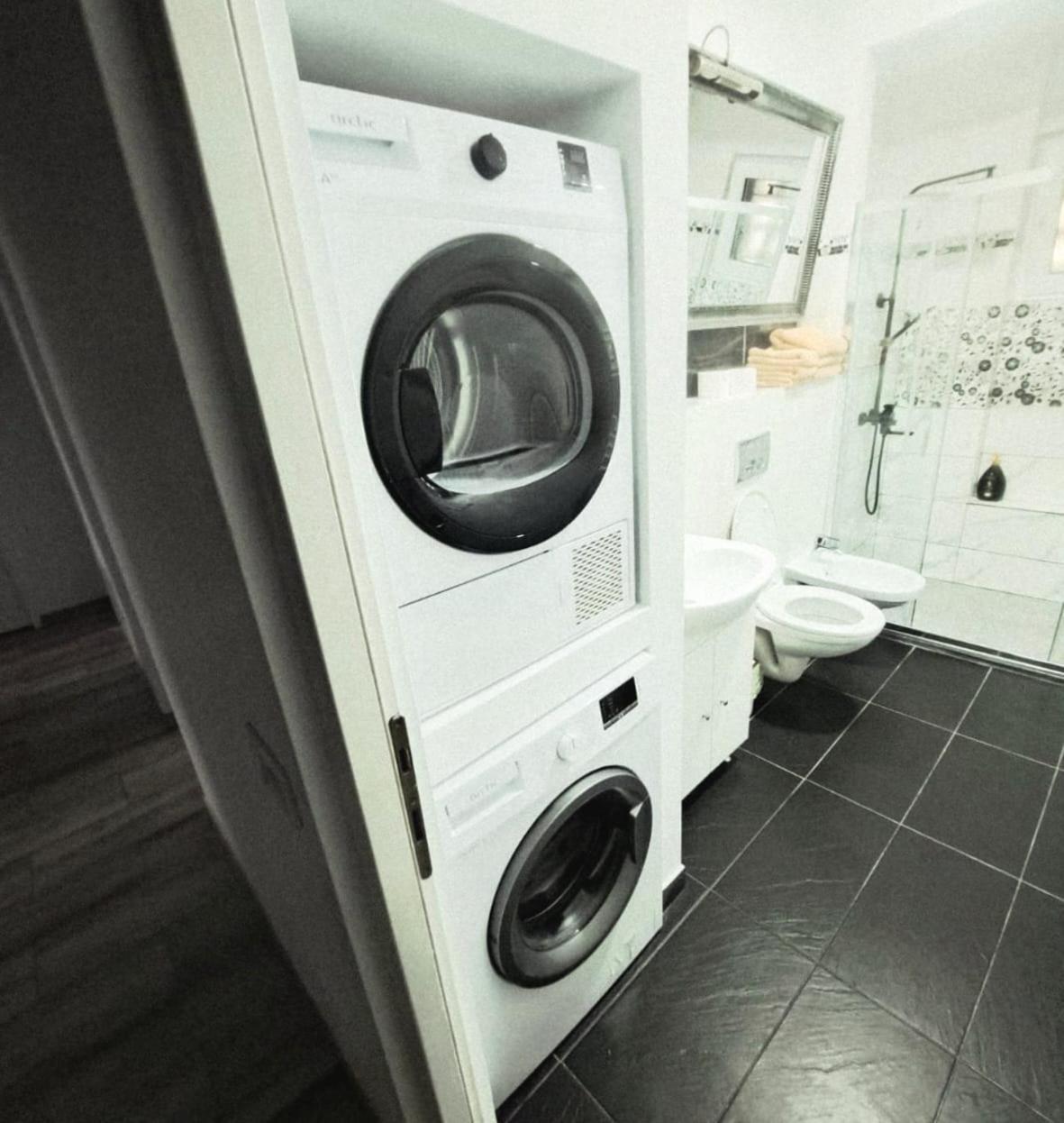 Apartament 3 Camere Hd ฮูเนโดอารา ภายนอก รูปภาพ